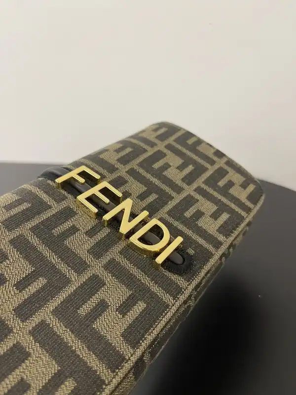 Bagsoffer yupoo Fendi Graphy Bag-22*5*11CM