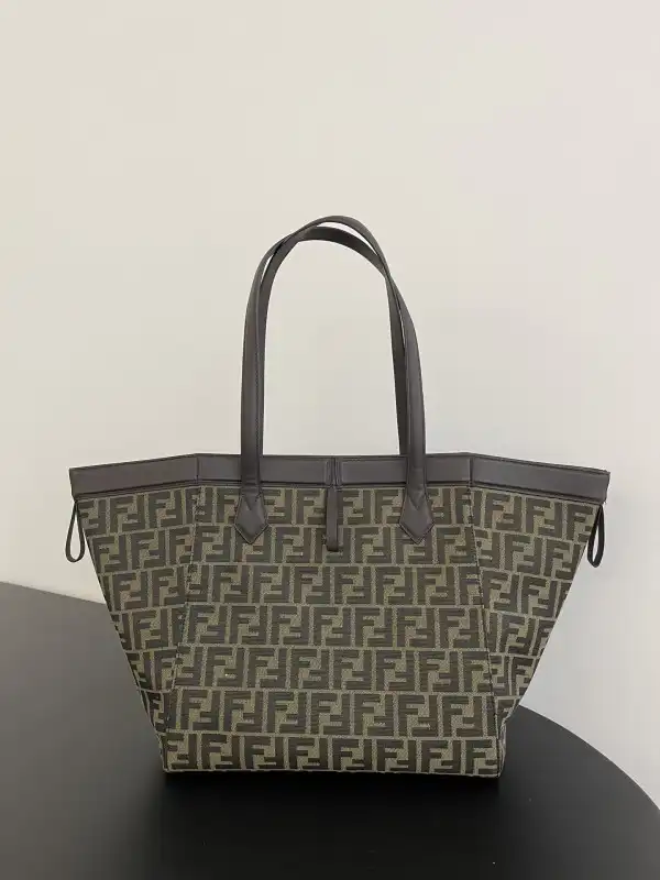 Firstbag Ru Fendi Origami- 32.5*32.5*27.5cm