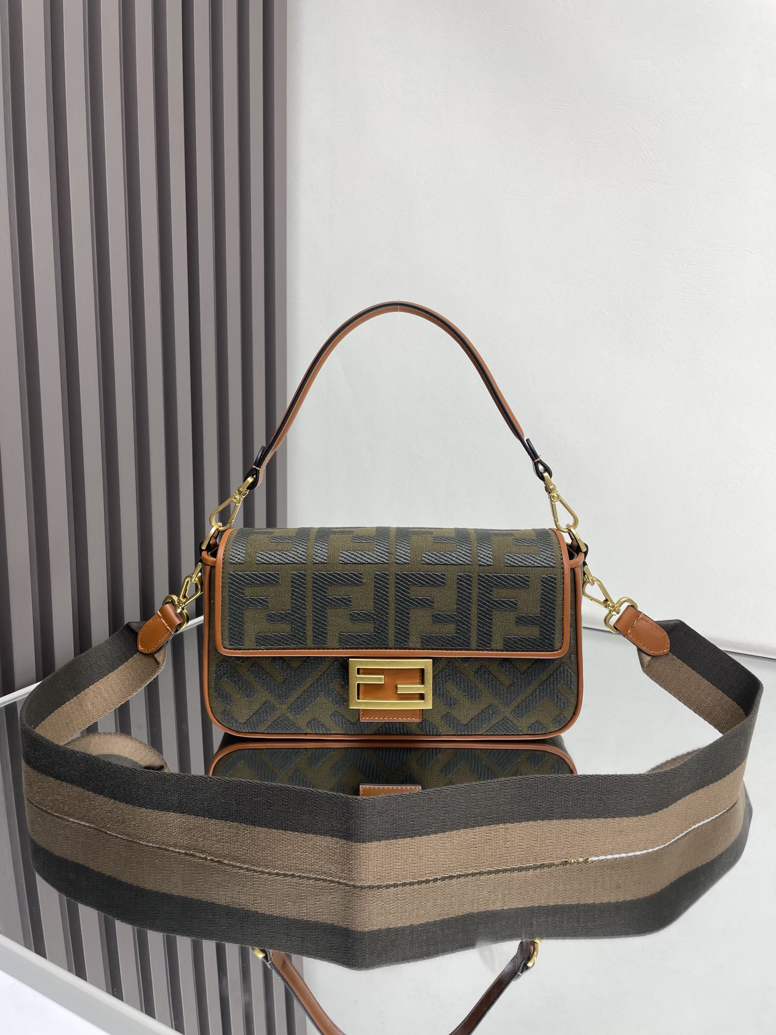 HOT SALE FENDI BAGUETTE-26*13*6CM