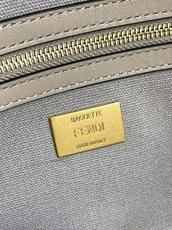 FENDI BAGUETTE-26*13*6CM