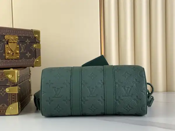 Louis Vuitton SPEEDY 25