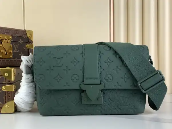 Aaa replica ru LOUIS VUITTON S-Cape Messenger-28*16*10cm