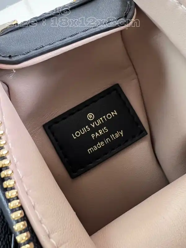 First bag ru LOUIS VUITTON Side Trunk PM-18*12.5*8CM