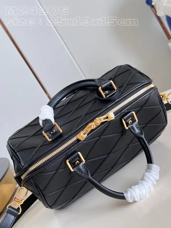 You get luxury for less. Shop now for the best deals on fake Louis bags. Louis Vuitton SPEEDY 25