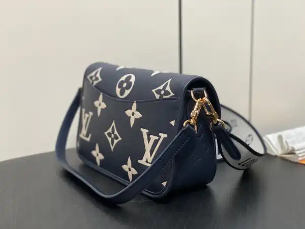 Frstbag ru LOUIS VUITTON Nano Diane-24*15*9 CM