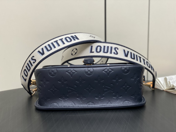 HOT SALE LOUIS VUITTON Nano Diane-24*15*9 CM