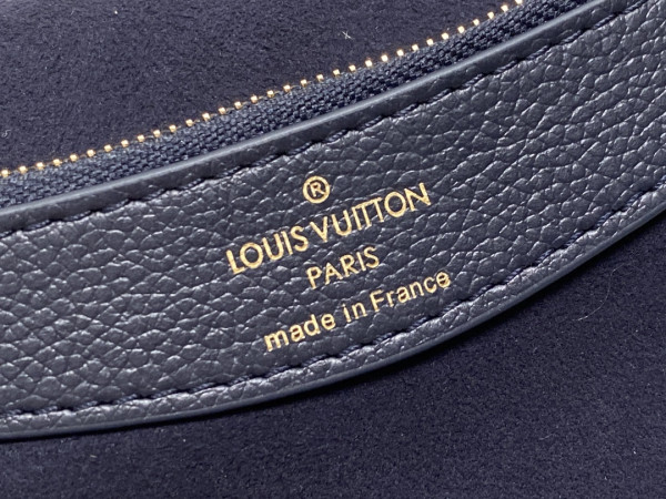 HOT SALE LOUIS VUITTON Nano Diane-24*15*9 CM