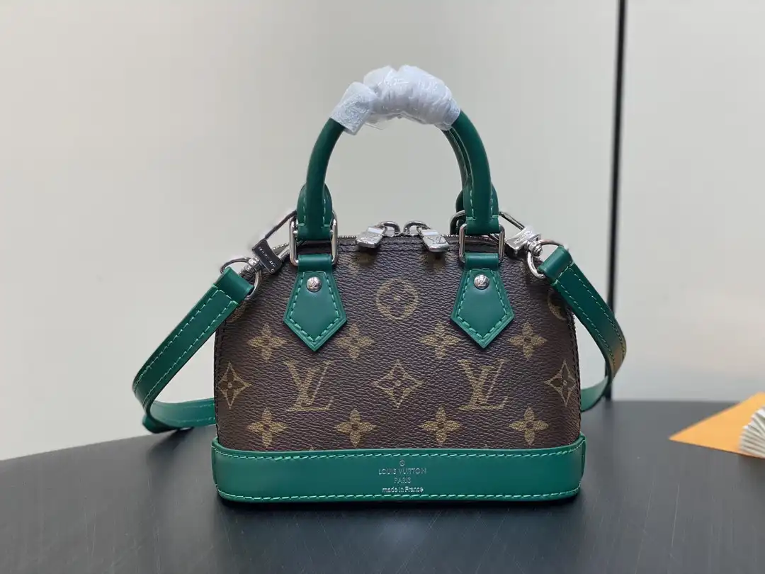 First bag ru LOUIS VUITTON Nano Alma-18*12*8cm