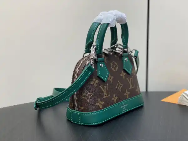 First bag ru LOUIS VUITTON Nano Alma-18*12*8cm