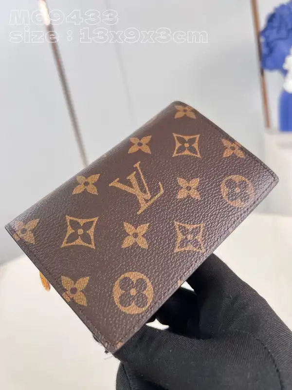 TO LOUIS VUITTON Juliette WALLET-13*9*3 cm