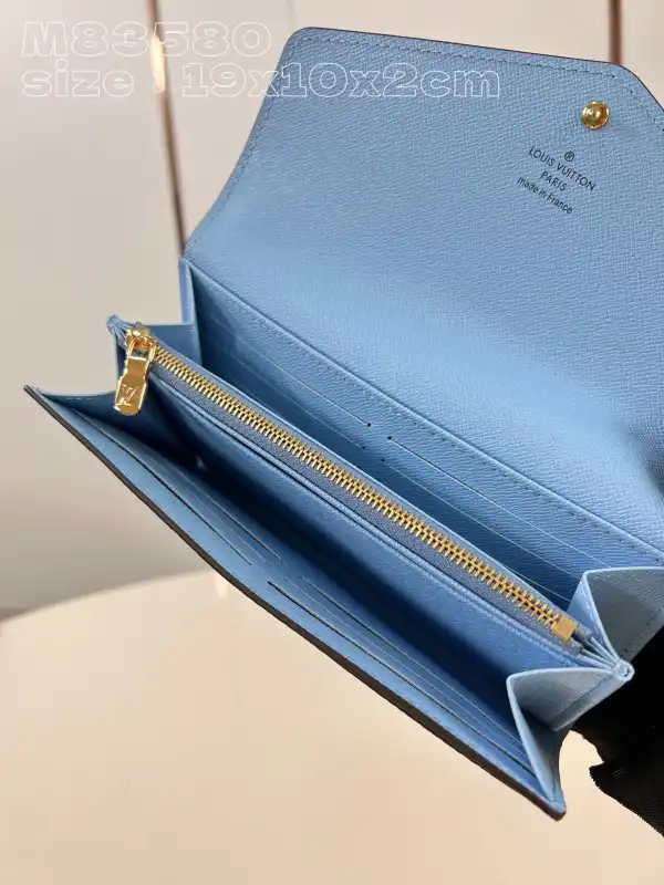 First bag ru Louis Vuitton SARAH WALLET-19*10.5*2cm