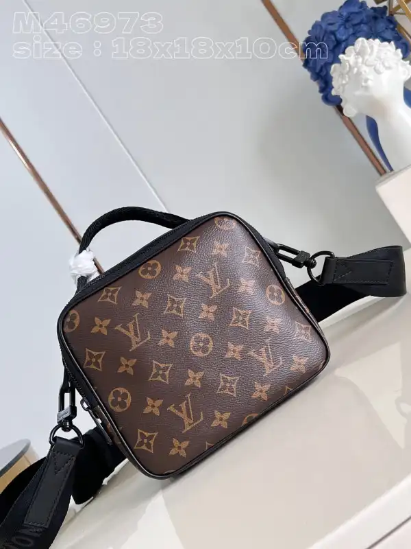 Frstbag ru LOUIS VUITTON Trail Messenger-18*18*10CM