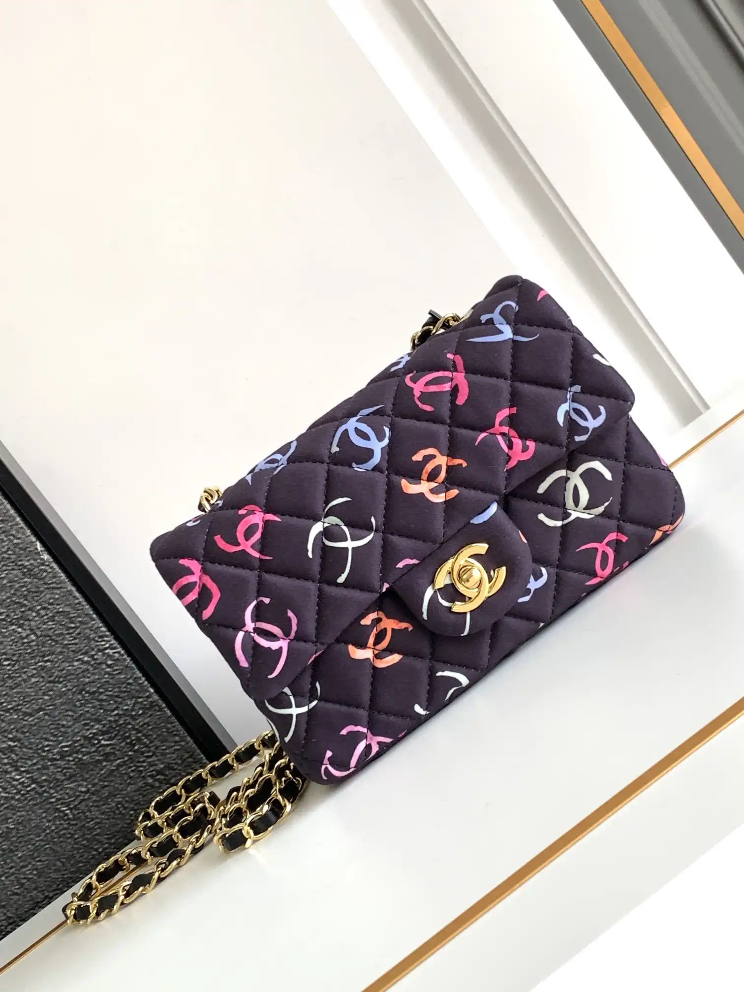 CHANEL FLAP BAG 20CM