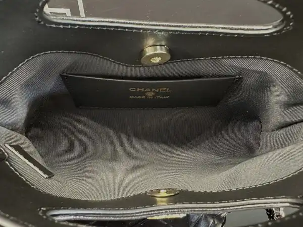 CHANEL 24S 31bag nano -21*17*3.5cm