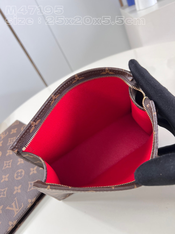 HOT SALE LOUIS VUITTON Trio Toilet Pouch-25*20*5.5cm