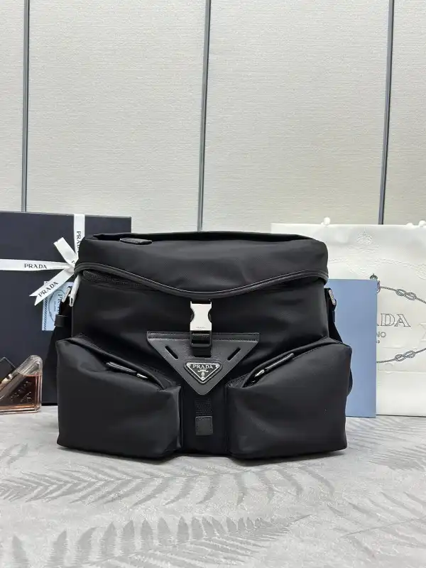 Yupoo bagsoffer Prada MEN BAG-29*23*15CM