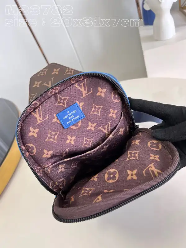 First bag ru LOUIS VUITTON Avenue Slingbag NM