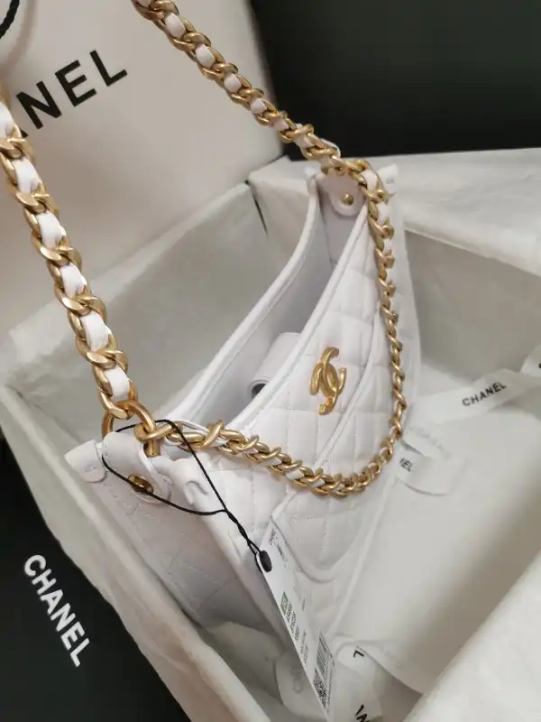 CHANEL HOBO HANDBAG-20*24*6cm