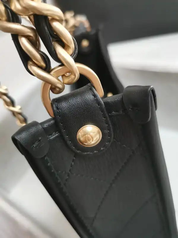 CHANEL HOBO HANDBAG-20*24*6cm