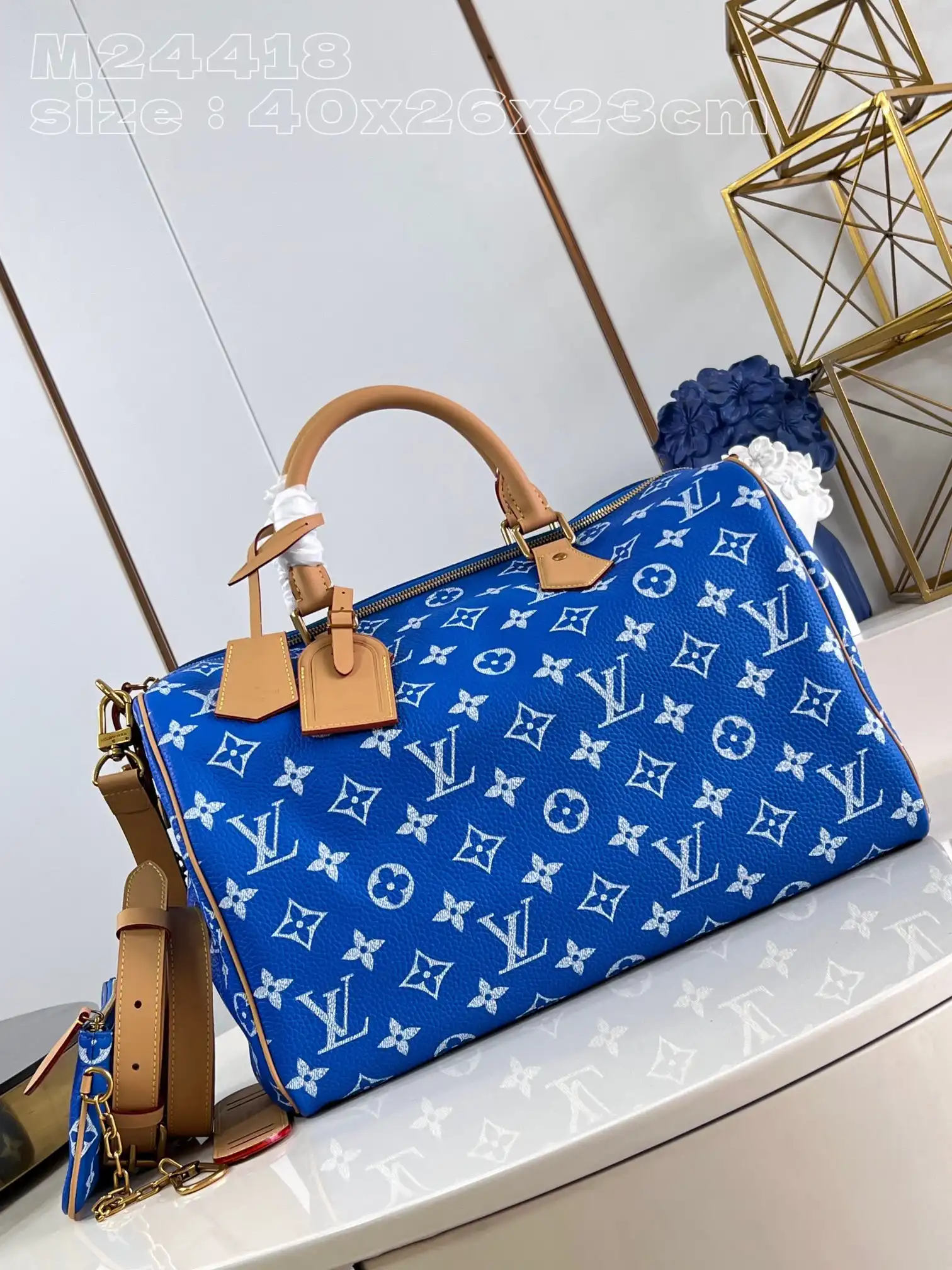 You get luxury for less. Shop now for the best deals on fake Louis bags. Louis Vuitton SPEEDY 40