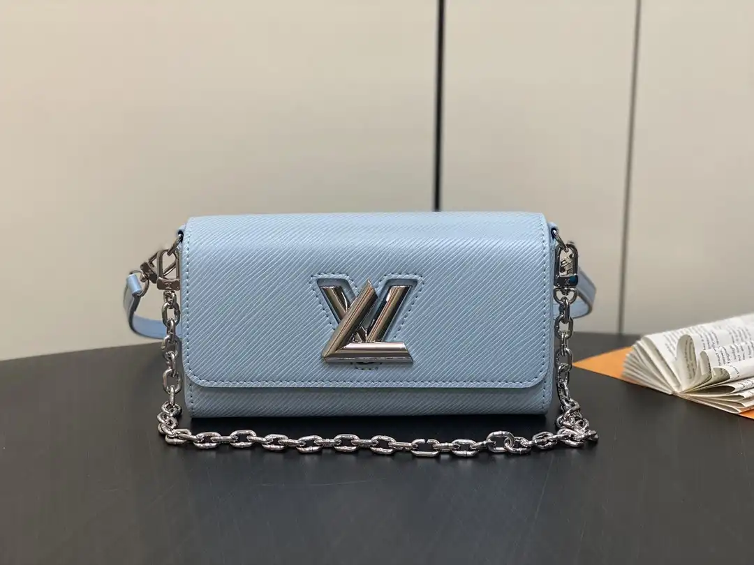 Aaa replica ru LOUIS VUITTON TWIST-19*10.5*6.5cm