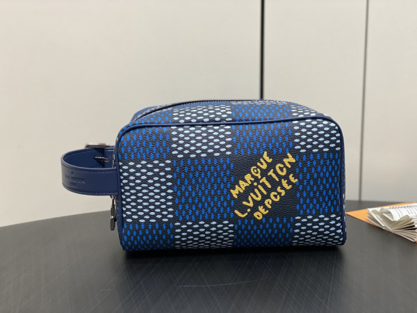 HOT SALE LOUIS VUITTON LOCKER DOPP KIT bag-23*13*12CM