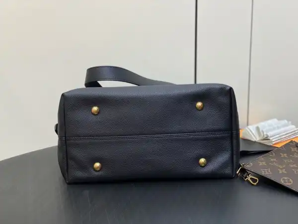 LOUIS VUITTON Low Key Hobo Jh-31*35*18CM