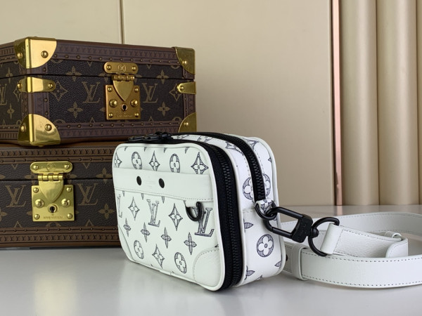 HOT SALE LOUIS VUITTON Nano Alpha-11.0*18.5*6.5CM