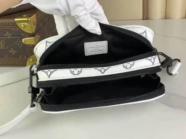 LOUIS VUITTON Nano Alpha-11.0*18.5*6.5CM