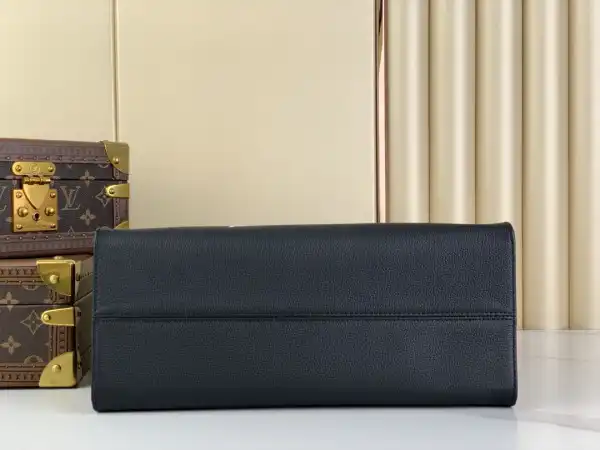 LOUIS VUITTON ONTHEGO MM-35*27*14cm