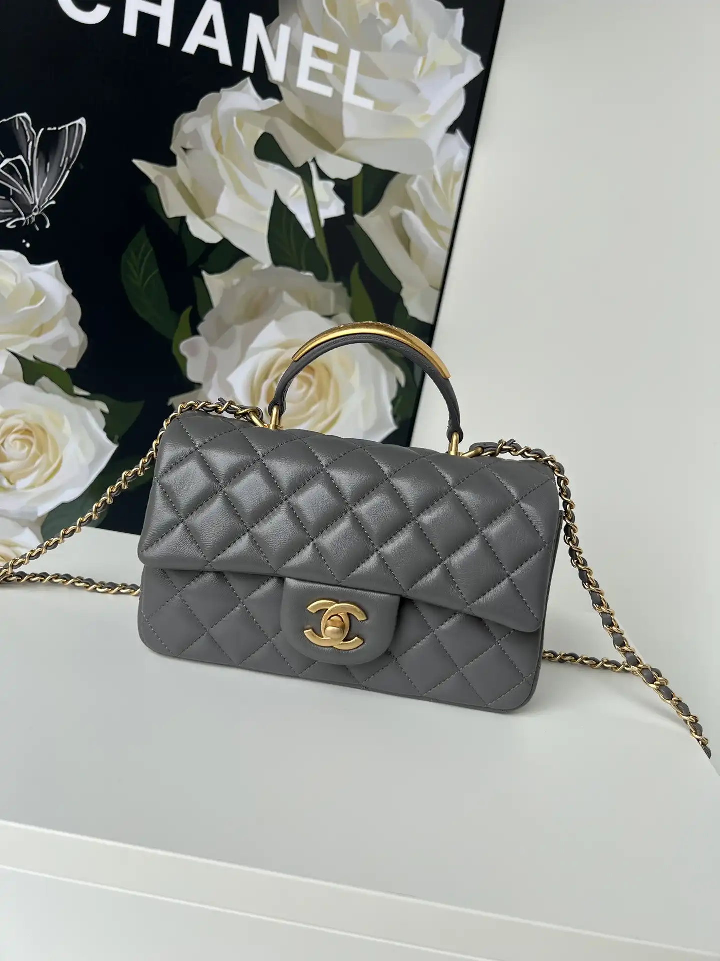 First bag ru CHANEL FLAP BAG WITH TOP HANDLE-20*12*6cm