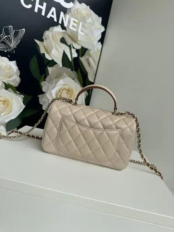 First bag ru CHANEL FLAP BAG WITH TOP HANDLE-20*12*6cm