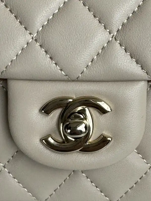 First bag ru CHANEL FLAP BAG WITH TOP HANDLE-20*12*6cm