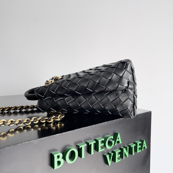 HOT SALE Bottega Veneta Small Andiamo Chain-25*22*10.5cm