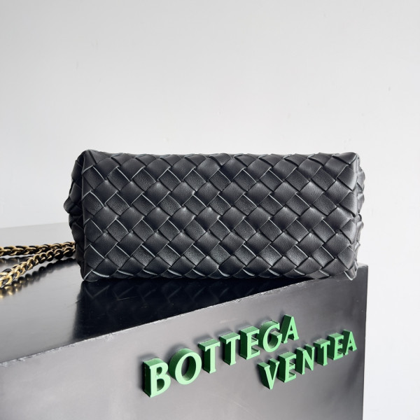 HOT SALE Bottega Veneta Small Andiamo Chain-25*22*10.5cm