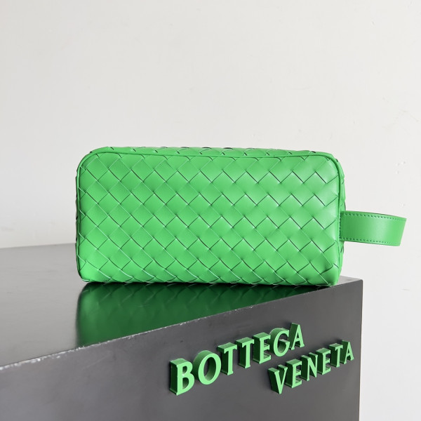 HOT SALE Bottega Veneta  Intrecciato Leather Wallet-On-Strap