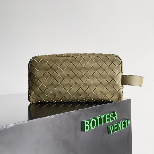 HOT SALE Bottega Veneta  Intrecciato Leather Wallet-On-Strap