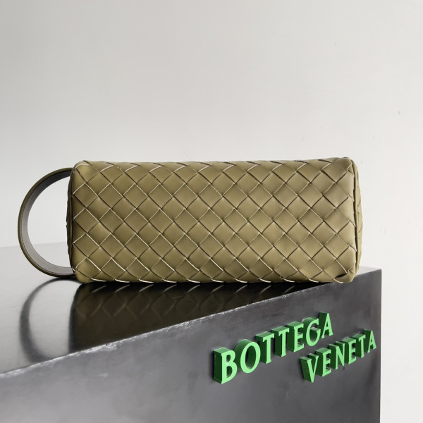 HOT SALE Bottega Veneta  Intrecciato Leather Wallet-On-Strap