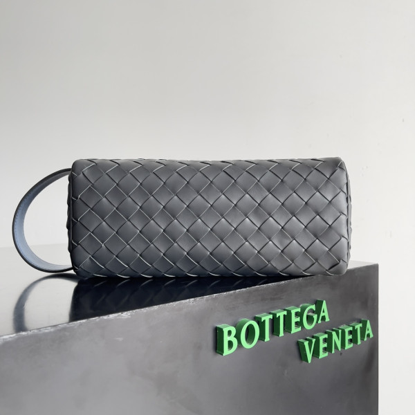 HOT SALE Bottega Veneta  Intrecciato Leather Wallet-On-Strap