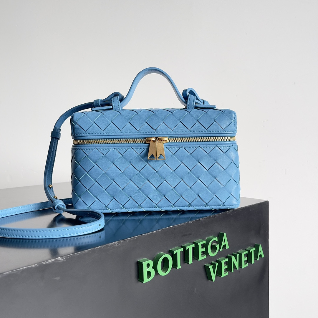 HOT SALE Bottega Veneta  Vanity Case Crossbody Bag