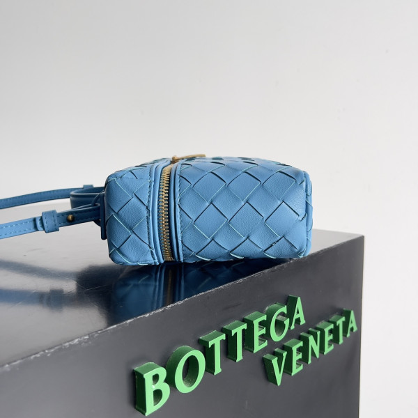 HOT SALE Bottega Veneta  Vanity Case Crossbody Bag