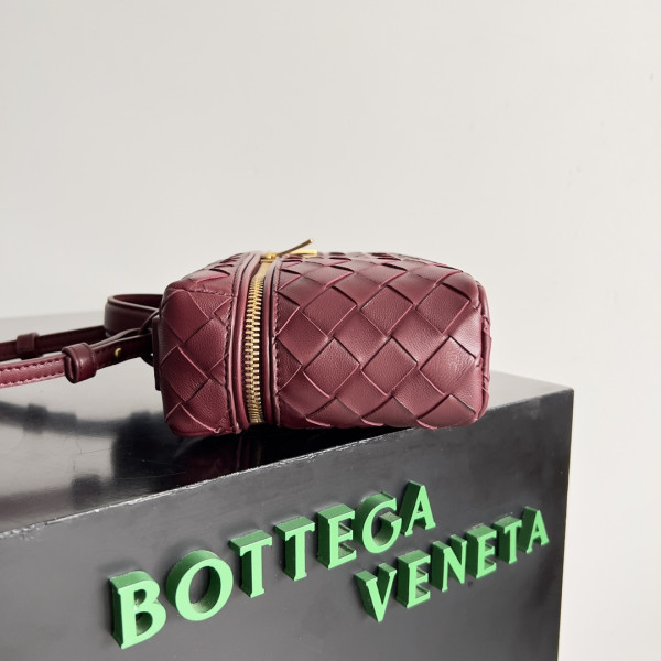 HOT SALE Bottega Veneta  Vanity Case Crossbody Bag