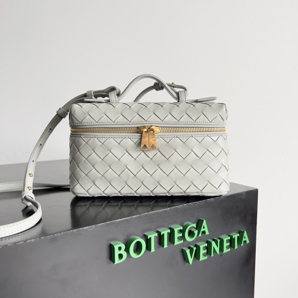 HOT SALE Bottega Veneta  Vanity Case Crossbody Bag