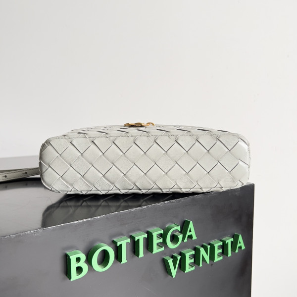 HOT SALE Bottega Veneta  Vanity Case Crossbody Bag