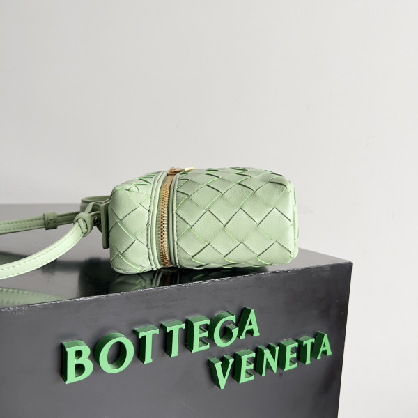 HOT SALE Bottega Veneta  Vanity Case Crossbody Bag