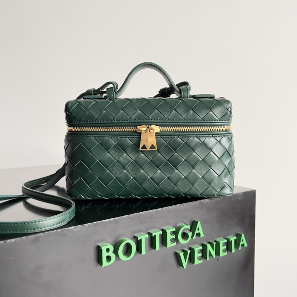 HOT SALE Bottega Veneta  Vanity Case Crossbody Bag