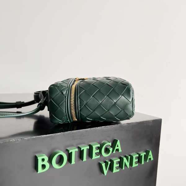 HOT SALE Bottega Veneta  Vanity Case Crossbody Bag