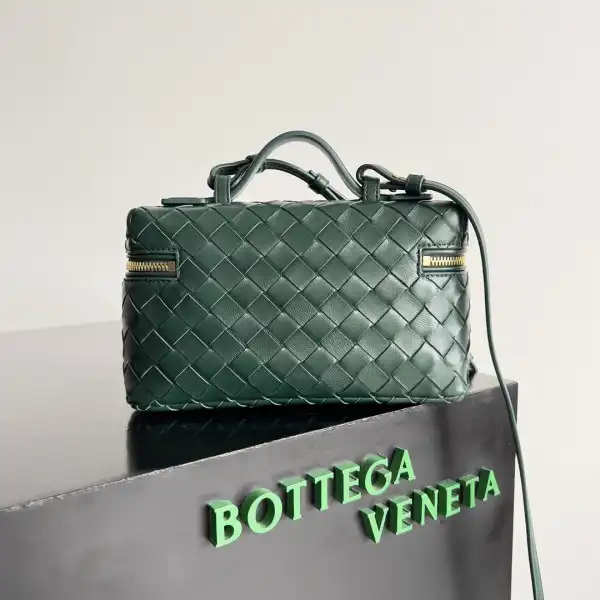 First bag ru Bottega Veneta  Vanity Case Crossbody Bag