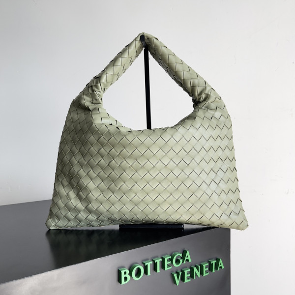 HOT SALE BOTTEGA VENETA medium Hop