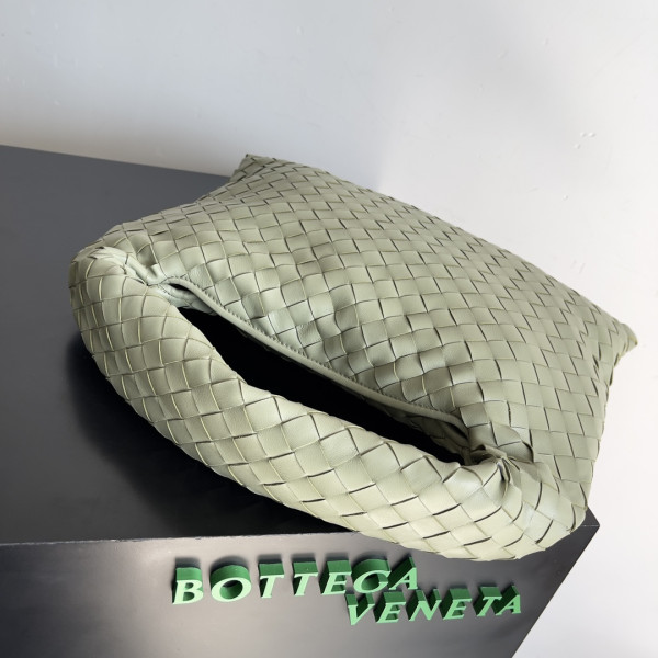 HOT SALE BOTTEGA VENETA medium Hop